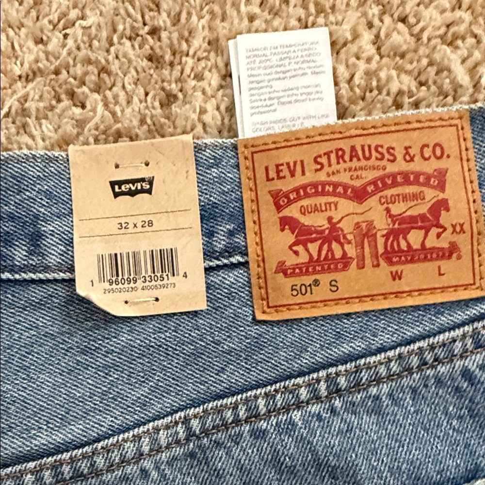 Levi's Women's Straight-Leg Jeans in Faded Blue - Picture 4 of 5